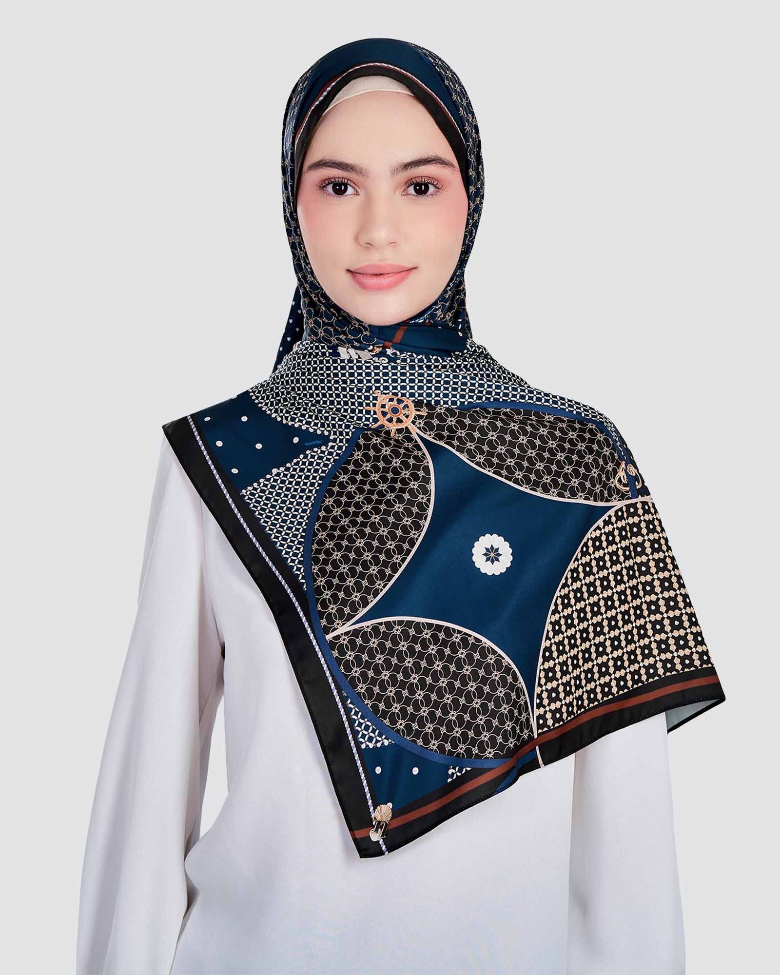 BLUE CRUISE SHAWL - NAUTICAL