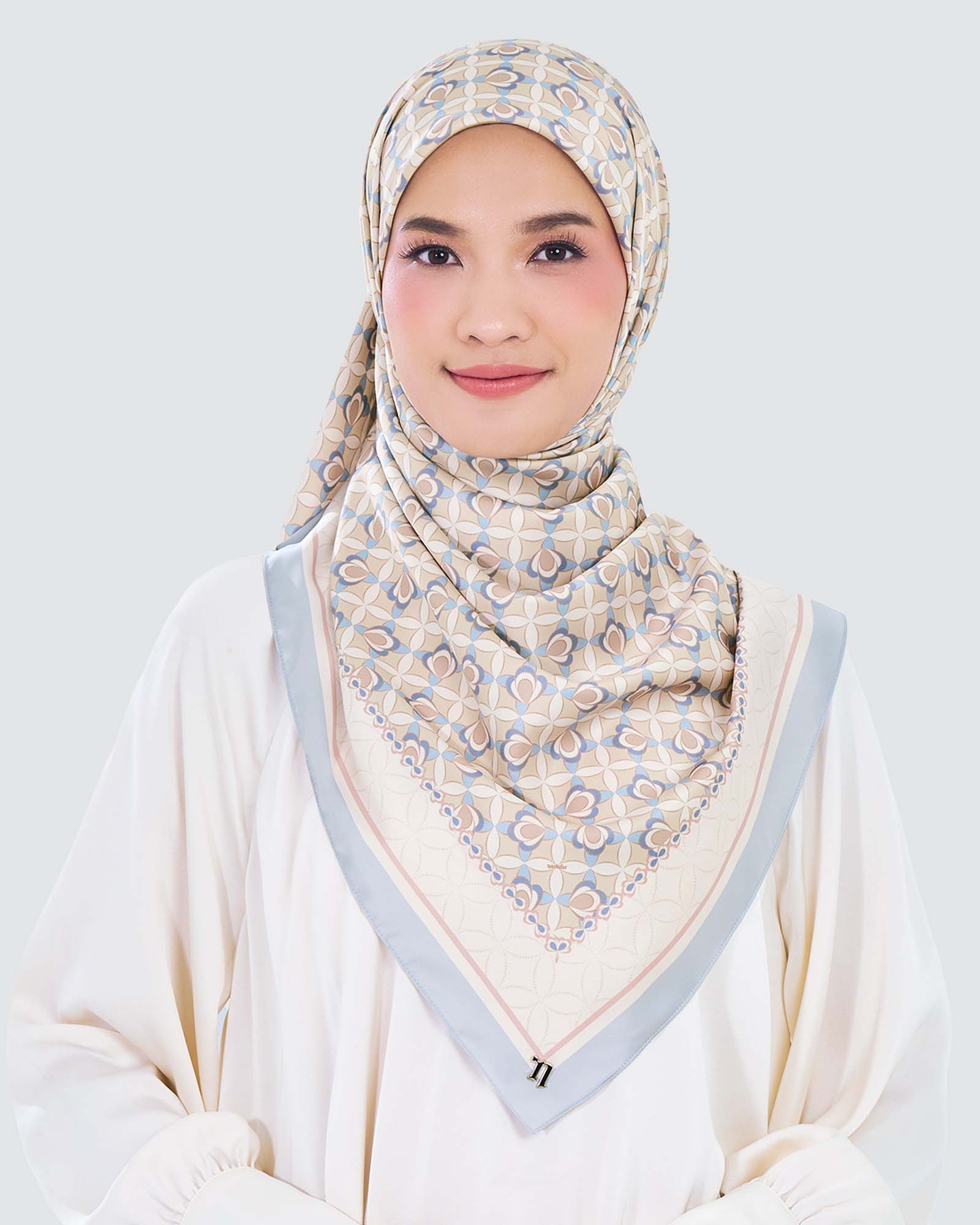 CALLA SQUARE - CASPER