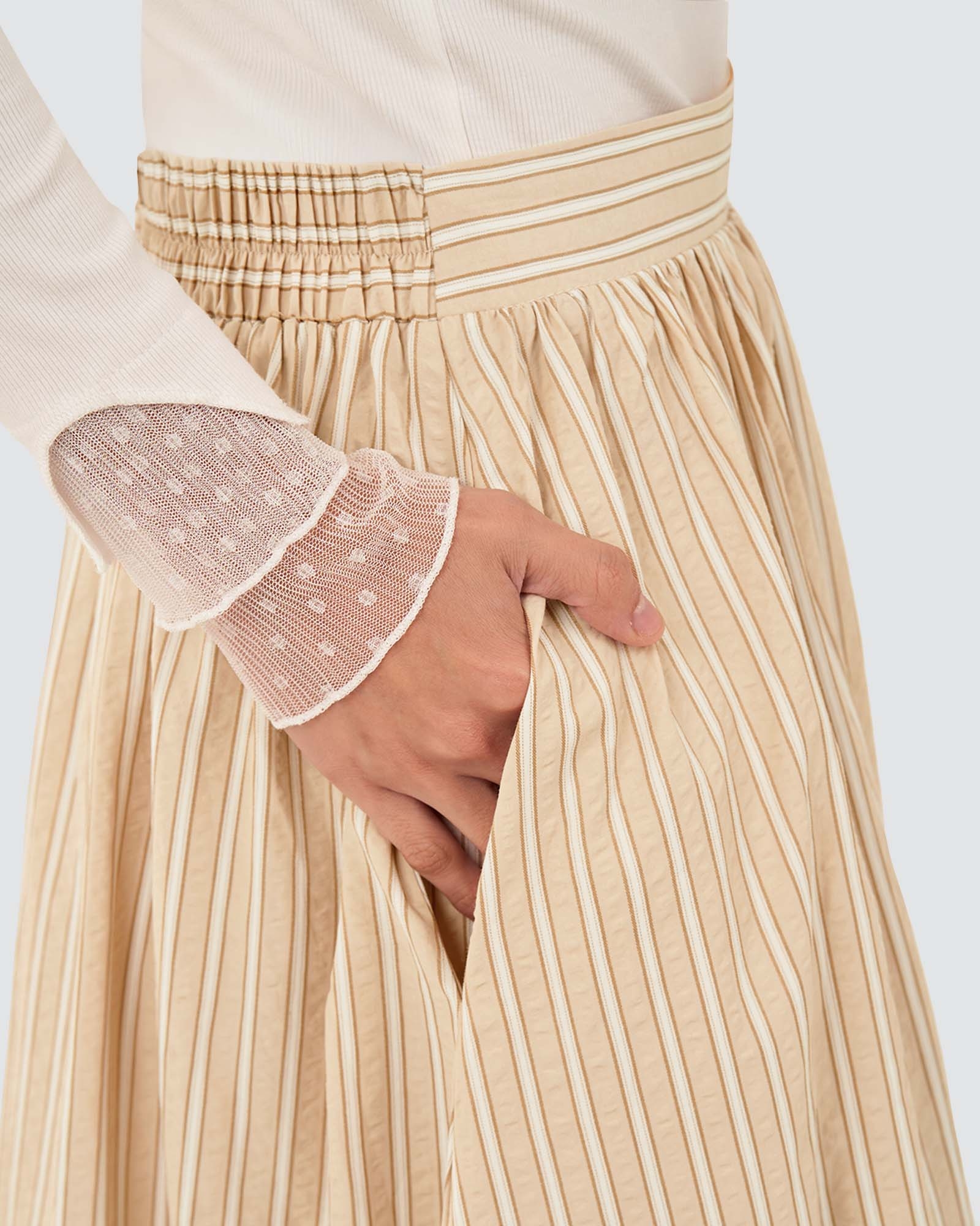 HELLO KITTY X NAELOFAR LOVE SKIRT - PEANUT