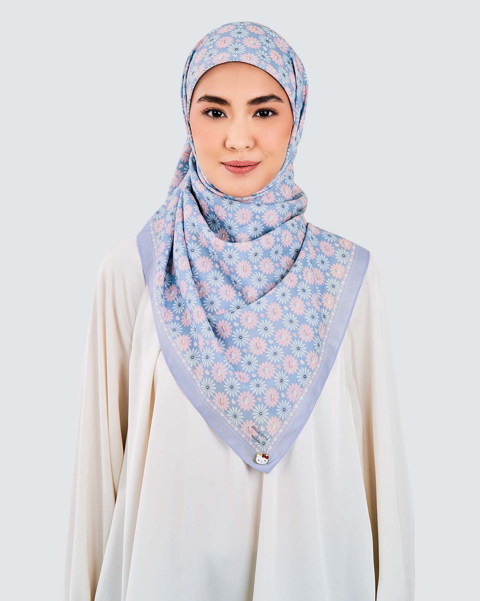 HELLO KITTY X NAELOFAR SQUARE - BLUEBELL