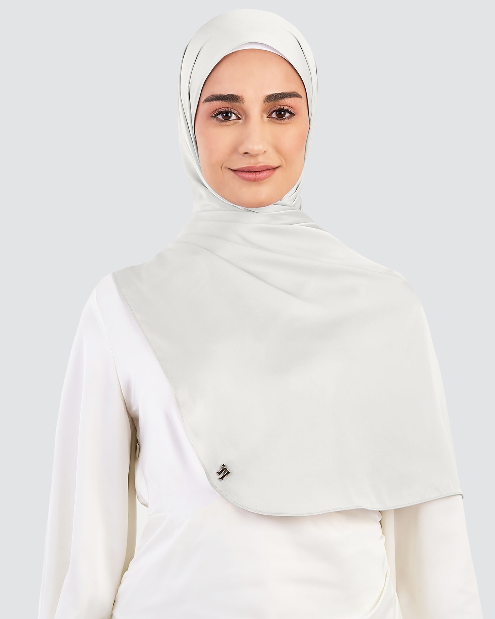 LUNA SATIN SHAWL - COLD GREY