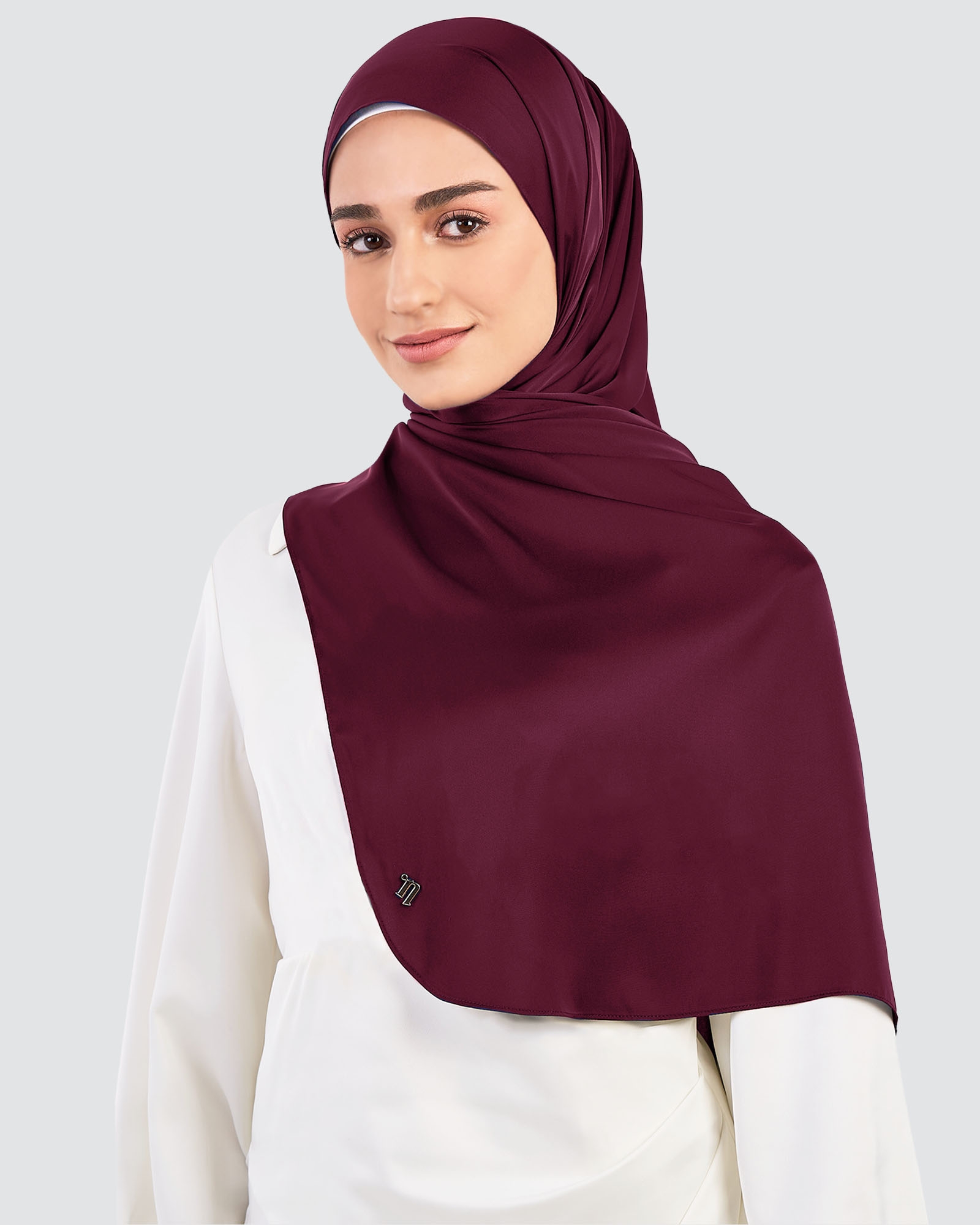LUNA SATIN SHAWL - MAROON