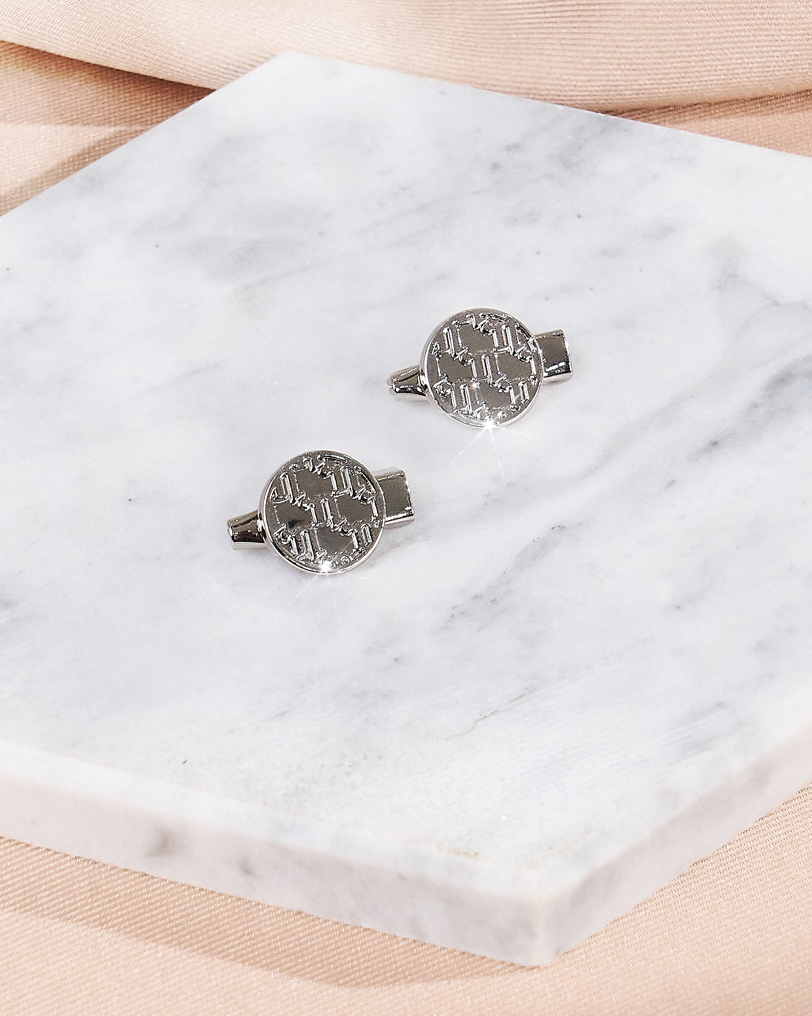 N MONOGRAM HIJAB PIN SET - SILVER