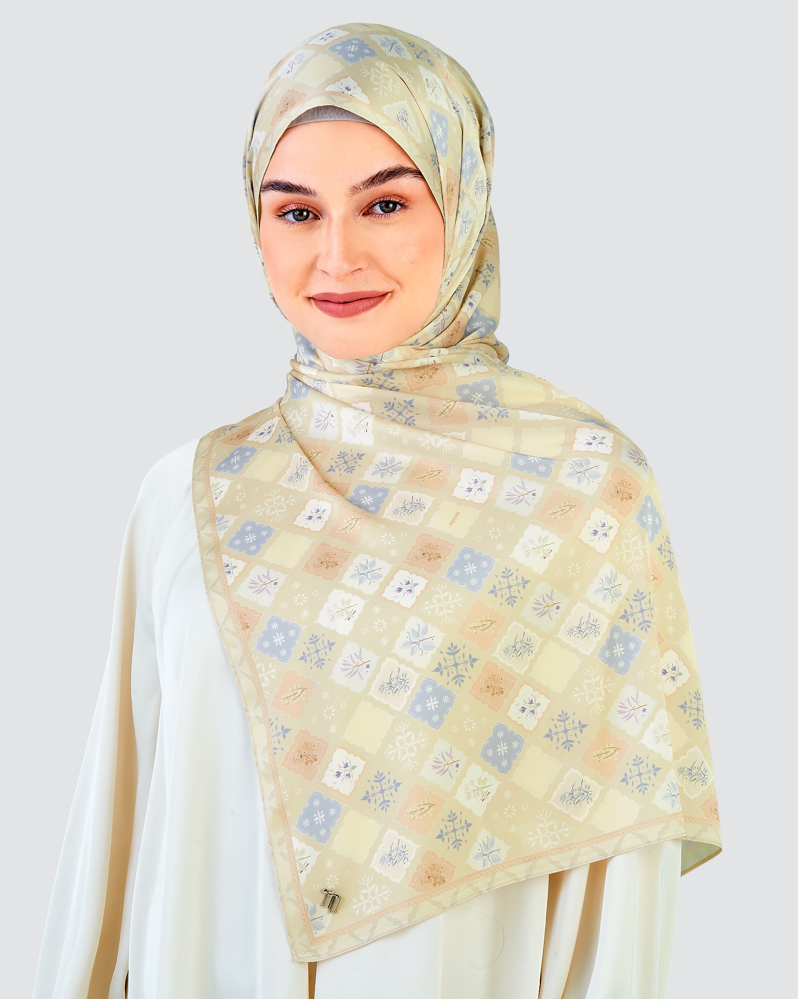 SAFFRON SHAWL - WHEAT