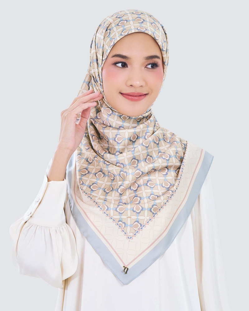 CALLA SQUARE - CASPER