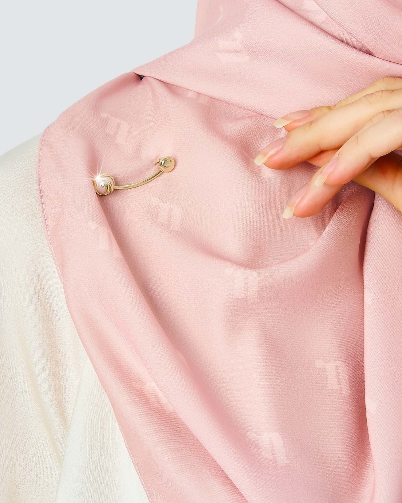 Image of CURVED BROOCH PIN - GOLD