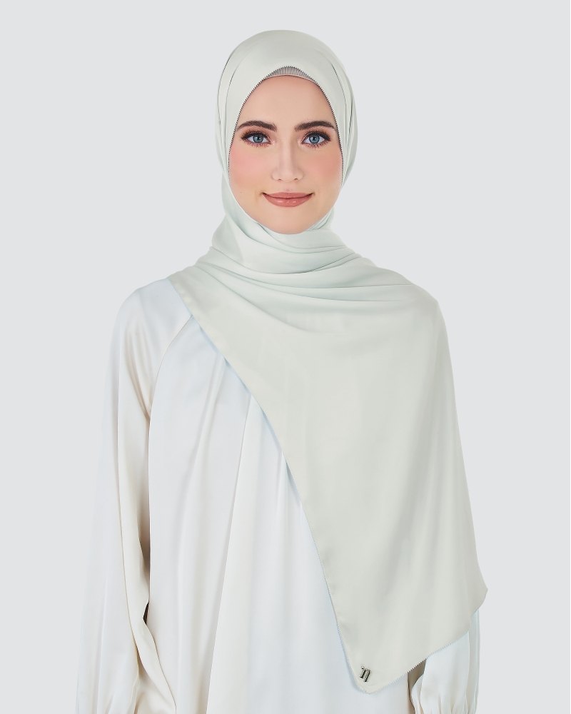 Image of EILA SATIN SHAWL - DOVE