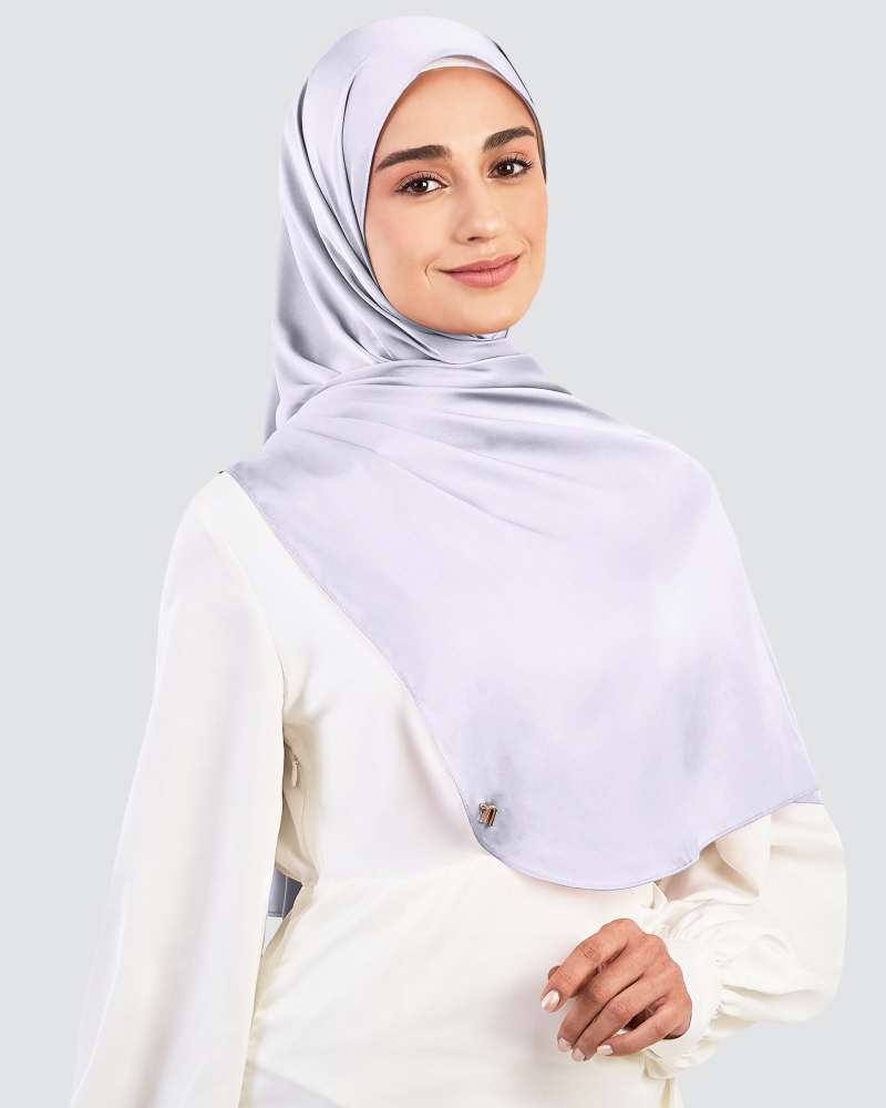 LUNA SATIN SHAWL - FROSTED LILAC