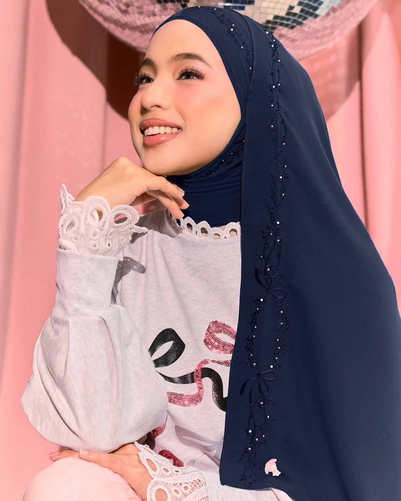 MY MELODY & NAELOFAR EMBROIDERED SHAWL - DOODLE