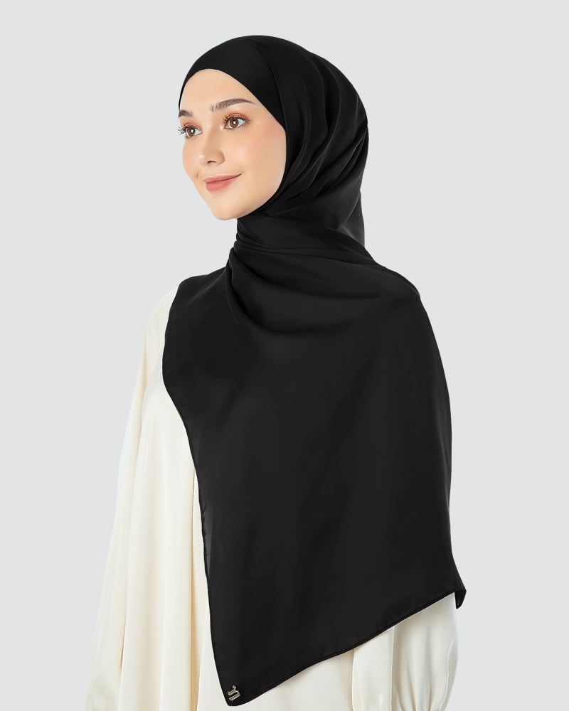 SATIN SHAWL - JET BLACK