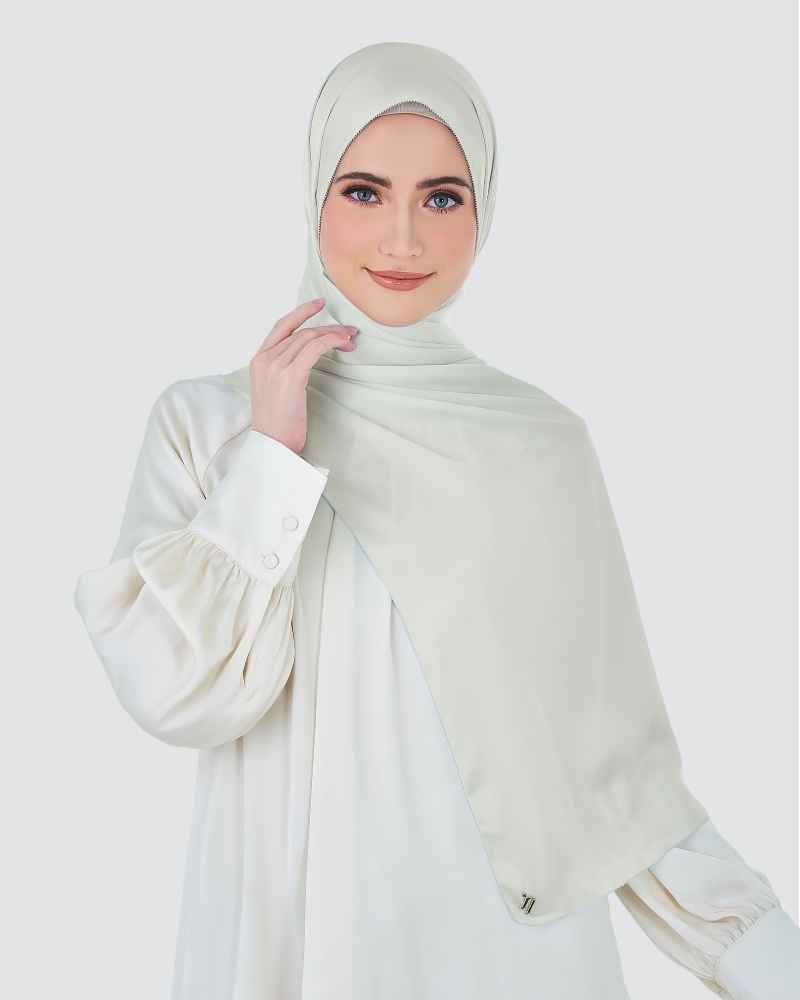 Image of EILA SATIN SHAWL - DOVE