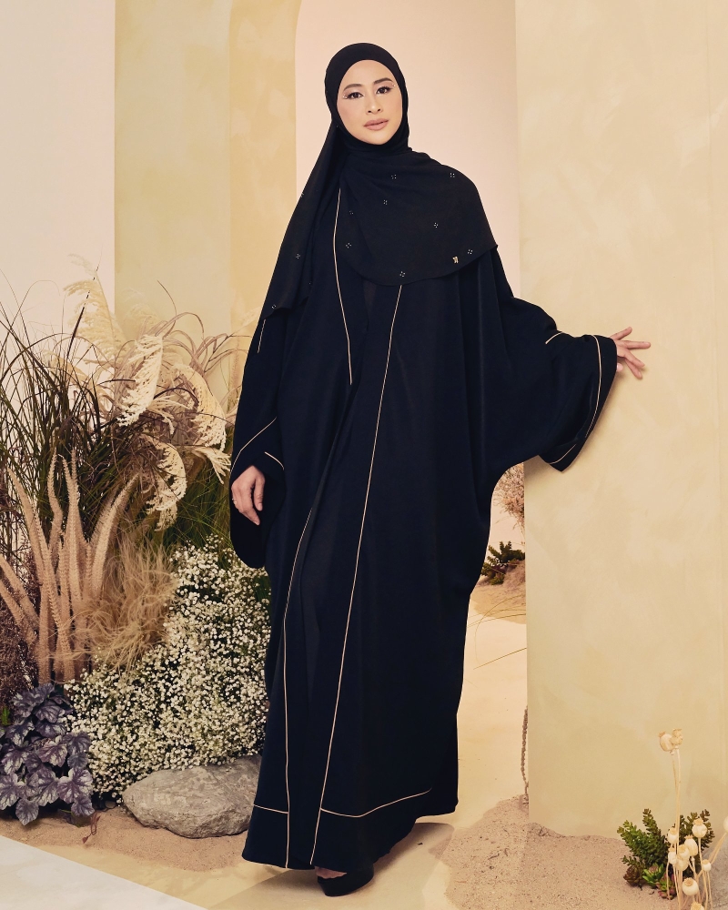 Image of AALISHA CARDIGAN ABAYA - BLACK
