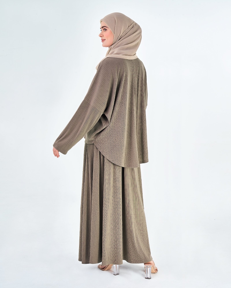 Image of X-PRESS WANDERSCAPES CO-ORDS - HAZELNUT