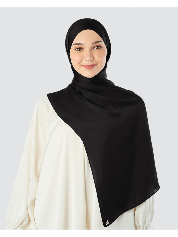 SATIN SHAWL - JET BLACK